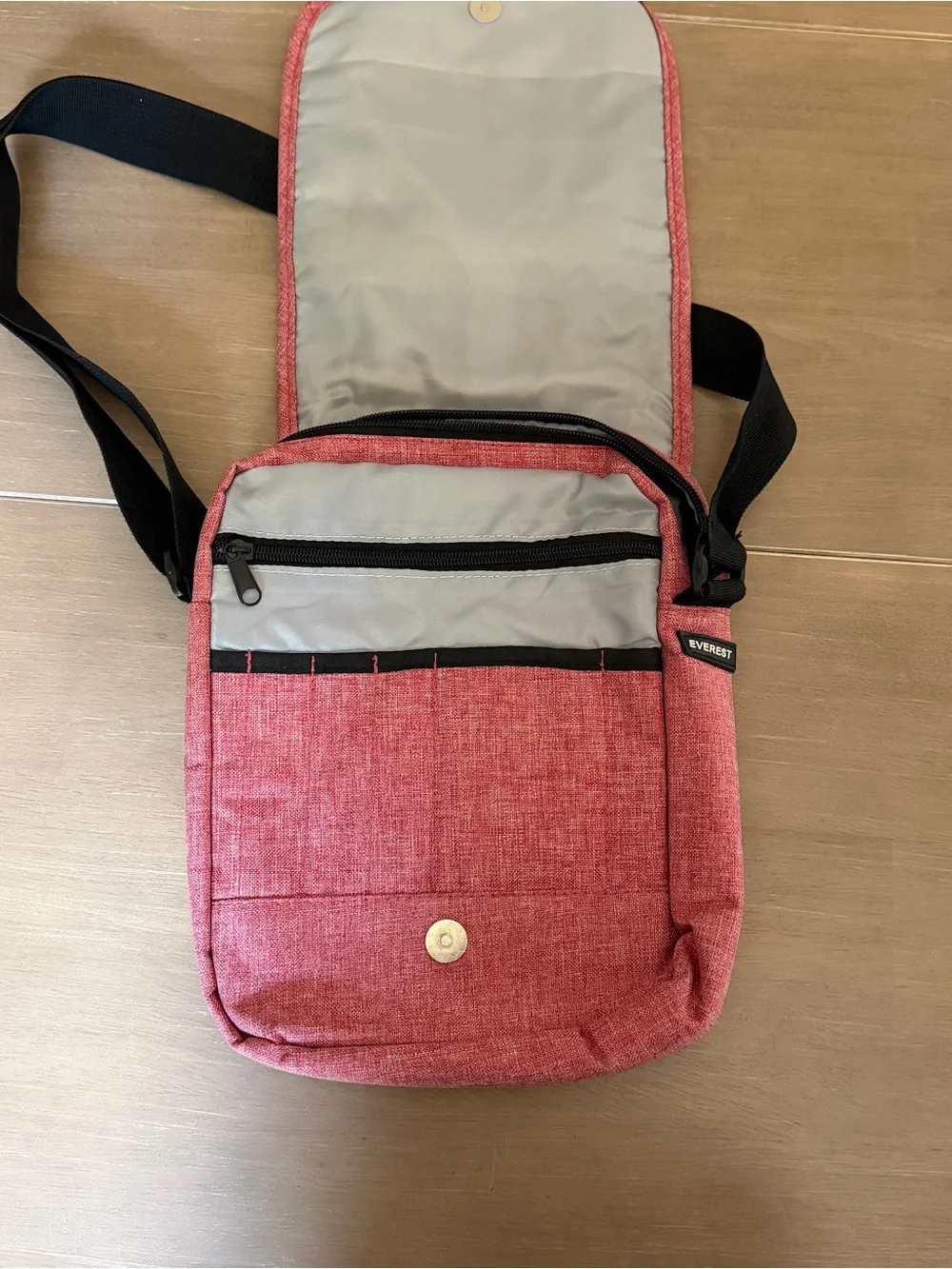 Everest Men’s Red Messenger Bag Crossbody Travel Organizer Shoulder Bag